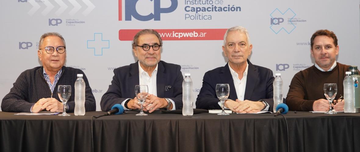 Alak encabezó una jornada de formación política del PJ Bonaerense en Ituzaingó