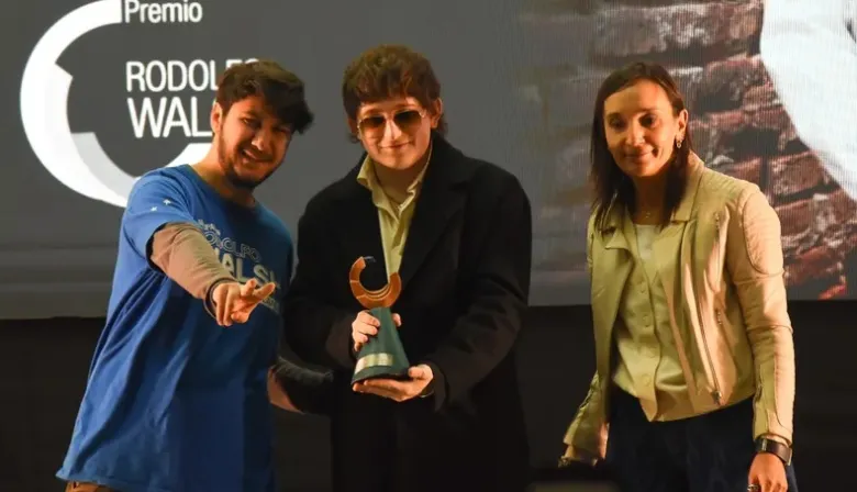 Dillom recibió el Premio Rodolfo Walsh por su compromiso con la comunicación alternativa