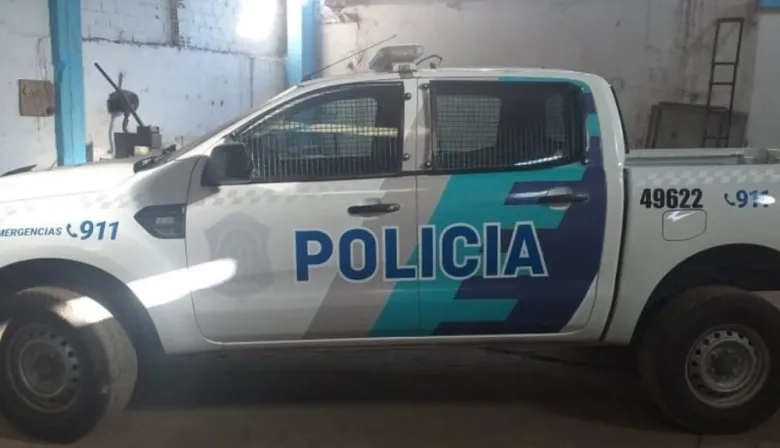 Casi matan a cuchillazos a un joven en el centro de La Plata durante un violento asalto