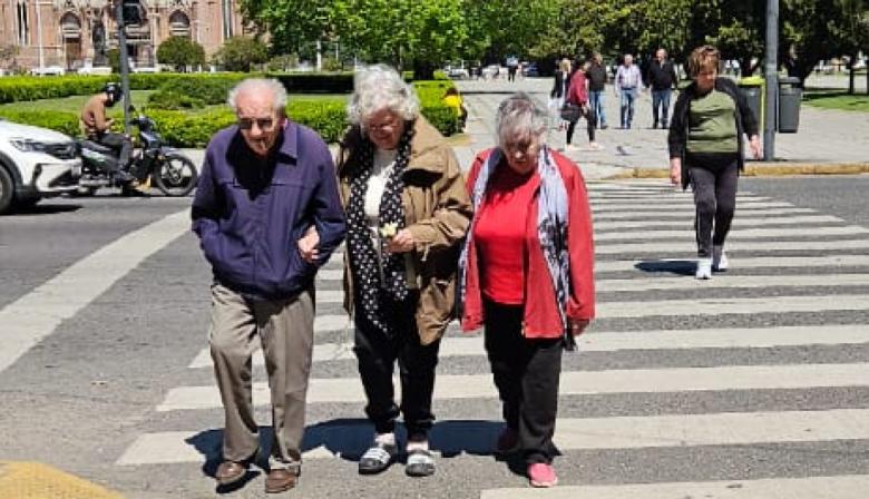 Miércoles nublado en La Plata: baja temperatura, chances de lluvia y ráfagas de viento