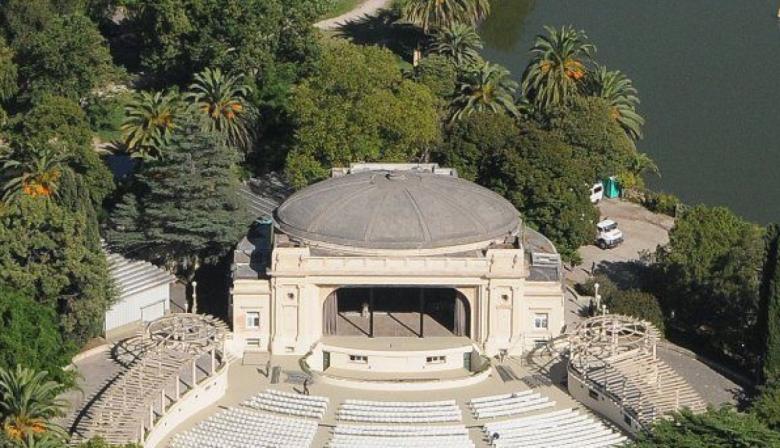 Buscan a un hombre que se masturba frente a mujeres en el Bosque de La Plata y quedó filmado