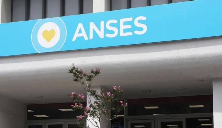 Provincia de Buenos Aires exige a ANSES una deuda de más de $2,2 billones y espera avances en la Corte