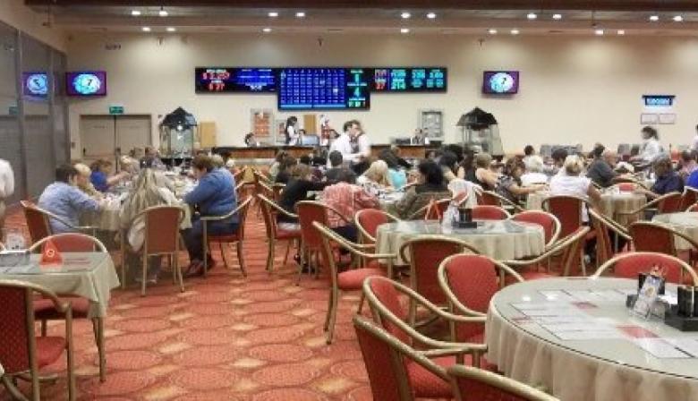 Conmoción en La Plata: una mujer de 69 años murió dentro del Bingo