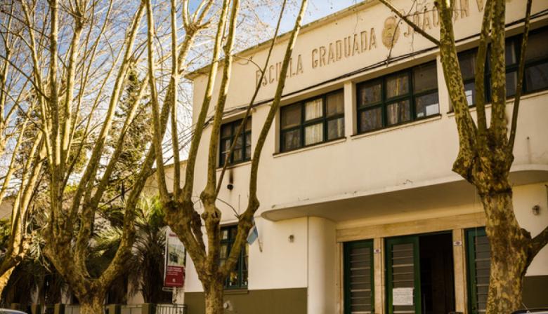 Padres evalúan acciones judiciales por los paros docentes en la Anexa de La Plata