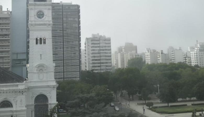 Martes gris e inestable en La Plata: pronostican lluvias y chaparrones hacia la noche