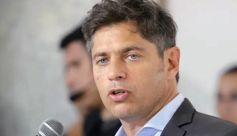 Axel Kicillof cruzó a Javier Milei por el bloqueo a la prensa en Casa Rosada y habló de una medida “gravísima”