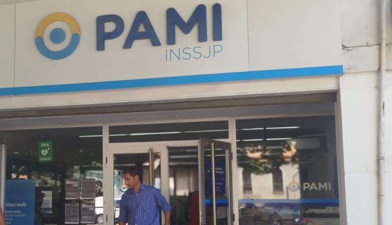 La crisis del PAMI en La Plata impacta en jubilados y pone en riesgo prestaciones médicas