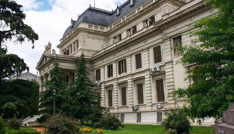 Estatales bonaerenses: confirmaron el cronograma de pago de salarios de mayo 2026