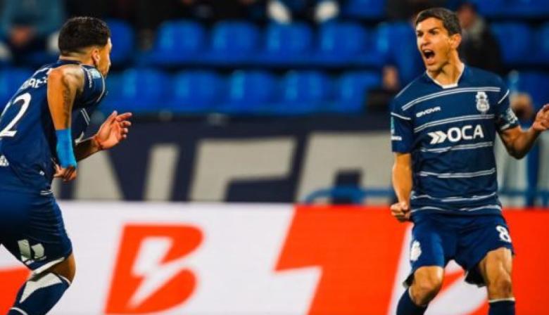 Gimnasia eliminó a Vélez en Liniers y enfrentará a River en cuartos de final