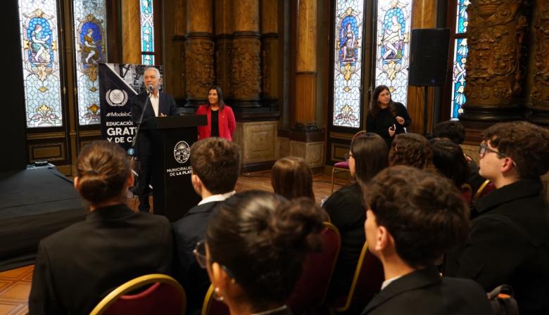Alak encabezó el Modelo ONU 2026 con la participación de 350 estudiantes de La Plata