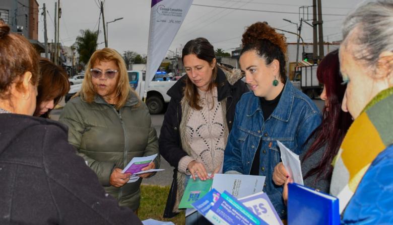 La Plata refuerza las políticas de género con talleres, capacitaciones y recorridas en los barrios
