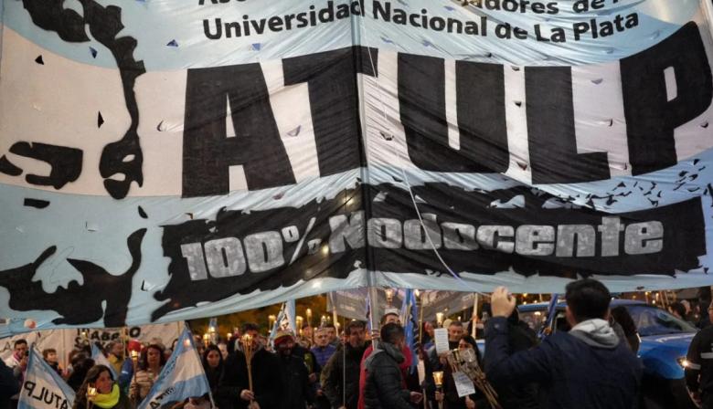 ADULP aceptó la oferta salarial y se encamina el levantamiento del paro universitario en La Plata