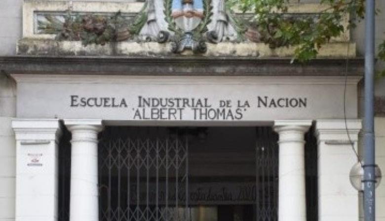 Denuncian que la caldera del Albert Thomas sigue rota y afecta el normal dictado de clases en La Plata