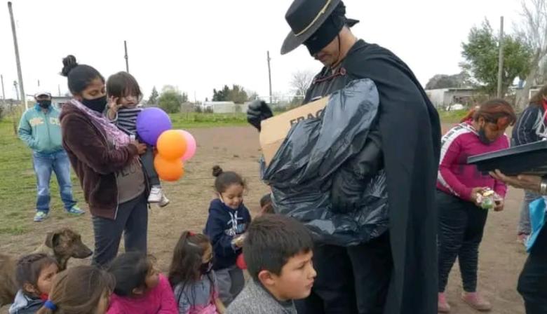 Murió el "Zorro Solidario": La Plata despide a un vecino que convirtió la solidaridad en su sello