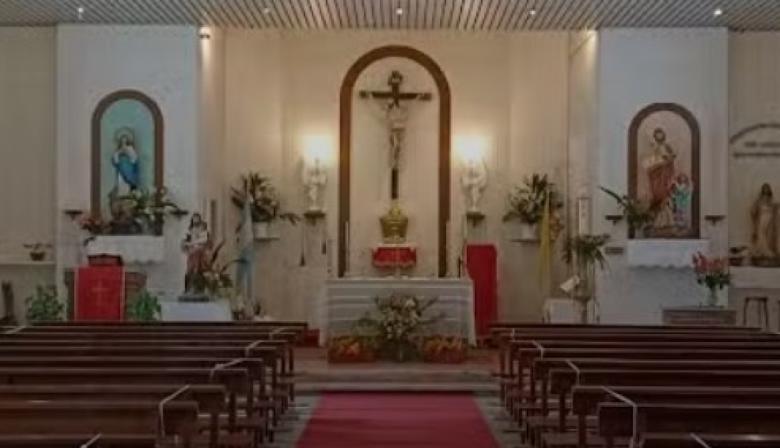 Robaron una parroquia de La Plata y escaparon con millones de pesos, dólares y una notebook