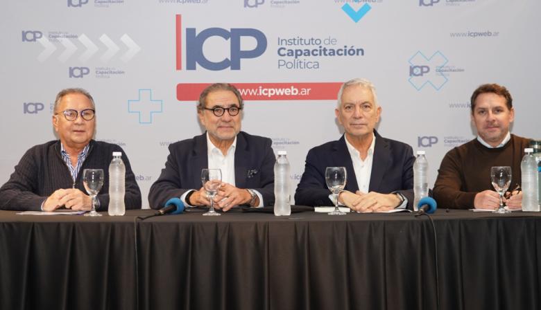 Alak encabezó una jornada de formación política del PJ Bonaerense en Ituzaingó