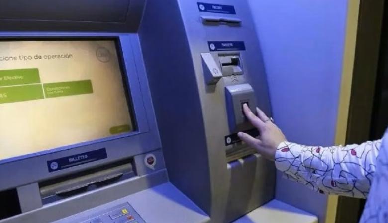 Banco Provincia: una falla en Red Link complicó pagos, tarjetas y cajeros en La Plata