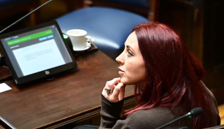 Buscan incorporar IA, programación y robótica en las escuelas bonaerenses