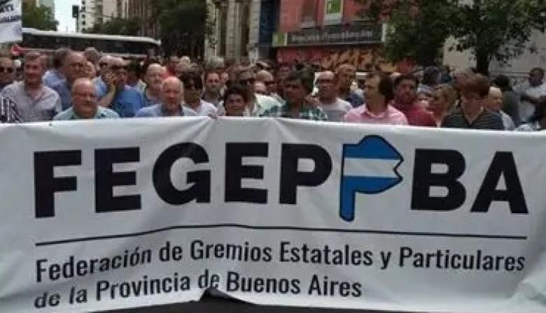 Crece el conflicto con los estatales bonaerenses: exigen paritarias y advierten por un posible paro