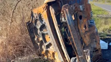Preocupación en Berisso por la aparición de autos incinerados en la vía pública