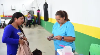 Realizaron nuevos operativos gratuitos de salud y vacunación en distintos barrios de La Plata