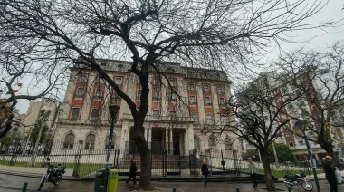 Condenaron a un docente platense por abuso sexual pero no irá a prisión
