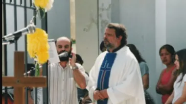 Proponen que una plazoleta de La Plata lleve el nombre del Padre Carlos Cajade