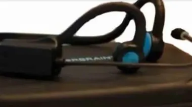 Desesperado pedido en La Plata: una nena perdió su aparato auditivo y piden ayuda para encontrarlo