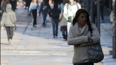 La Plata arrancó la semana con lluvias, frío y cielo gris