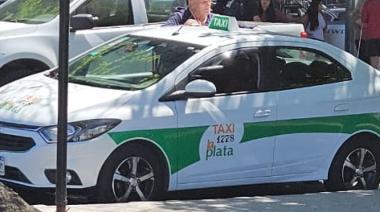 Taxistas y remiseros marchan en La Plata contra las aplicaciones de transporte