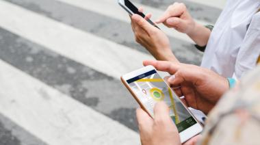 Cómo será la app del nuevo sistema de micros en La Plata: recorridos en tiempo real, reclamos y botón de SOS