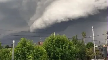 Viernes gris en La Plata: lloviznas, humedad y una máxima de 18°C