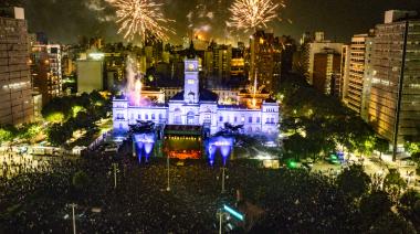 Más de 100 mil personas celebraron el 143° aniversario de La Plata con un megafestival en Plaza Moreno