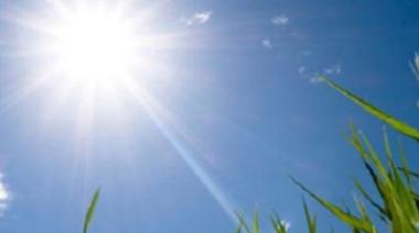 Cómo estará el clima en La Plata: temperatura agradable y cielo entre sol y nubes
