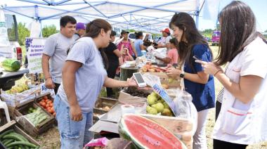 La Plata lleva trámites, vacunación y servicios gratuitos a Villa Elvira