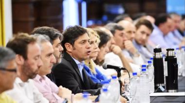 Axel Kicillof reúne a intendentes en La Plata por la crisis económica y el recorte de fondos nacionales