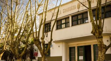 Padres evalúan acciones judiciales por los paros docentes en la Anexa de La Plata