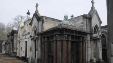 Motochorros atacaron a un hombre cerca del Cementerio de La Plata: sufrió un sangrado cerebral y está grave