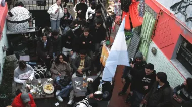 La cábala platense para alentar a la Selección: desde las 19 otra edición del Fan Fest con pantalla gigante