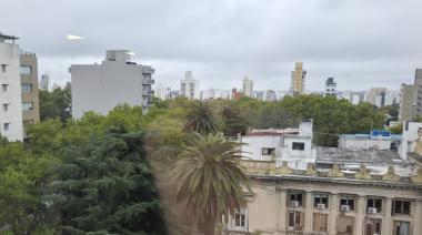 Cómo estará el clima en La Plata: jornada gris y lluvias en camino para el fin de semana