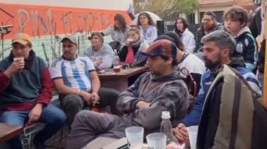 Fan Fest en Arthur´s: la cábala platense para alentar a la Selección en los 16avos de final
