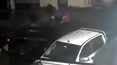 City Bell: detuvieron a dos jóvenes acusados de robar pertenencias de una camioneta tras ingresar a una vivienda