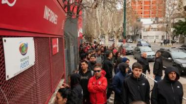 Estudiantes vs. Barracas Central: cómo conseguir entradas y qué cambia en la venta
