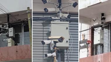 El balcón de La Plata repleto de cámaras que se volvió viral: se conoció qué funciona allí