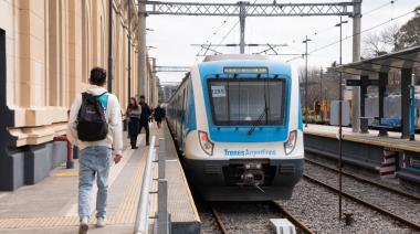 Tren Roca: demoras en La Plata por cambios en el protocolo y malestar de los pasajeros