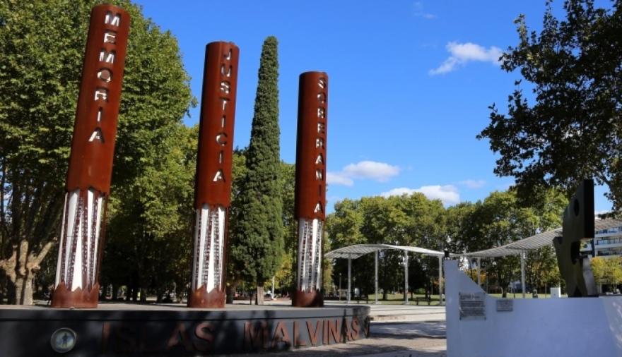 La Plata homenajeará a los héroes de Malvinas con un acto, muestras y festival en Plaza Islas Malvinas