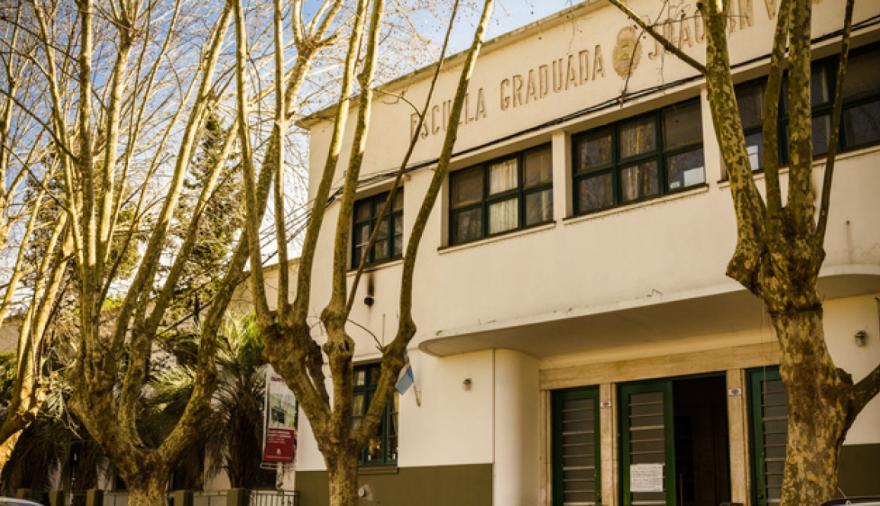 Padres evalúan acciones judiciales por los paros docentes en la Anexa de La Plata