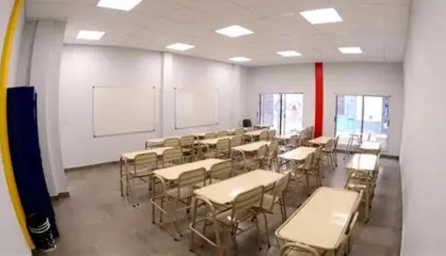 UNLP: sin clases y protesta frente a la casa de Manuel Adorni por mayor financiamiento