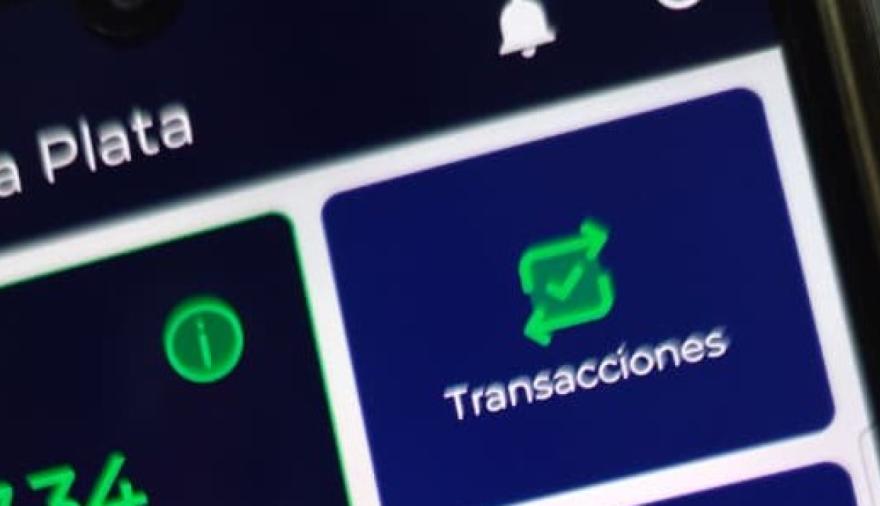 Estacionamiento medido en La Plata: recaudó $3.000 millones en 2025 y vuelve la disputa política