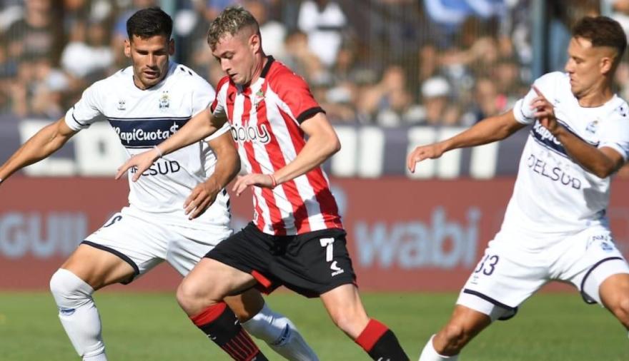 Gimnasia y Esgrima La Plata y Estudiantes de La Plata en playoffs: por ahora no habrá clásico platense en el Torneo Apertura